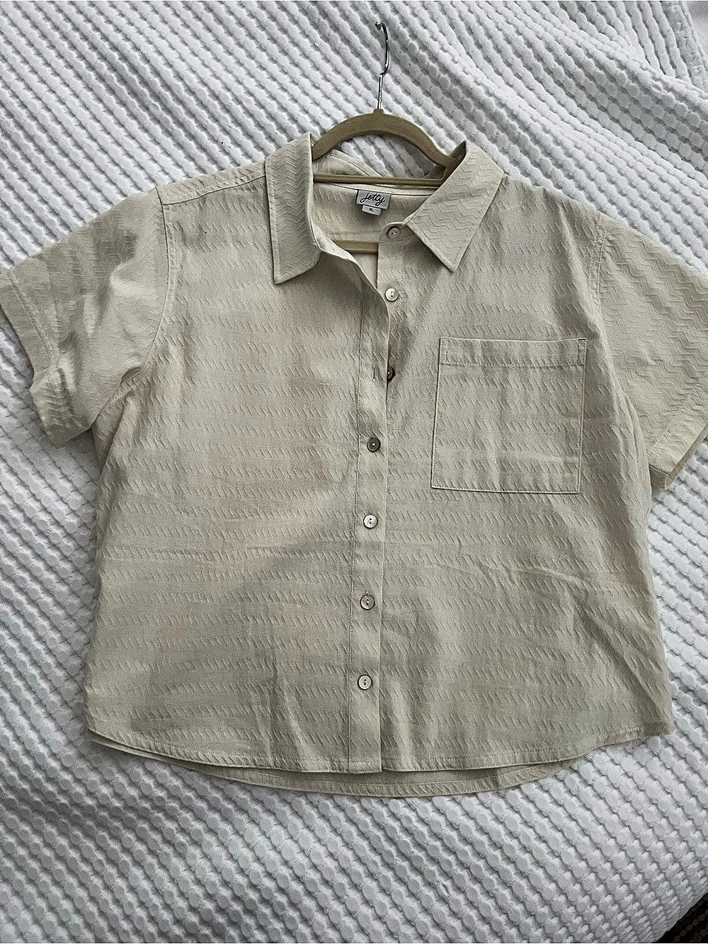 Jetty Women’s Cream Textured Short Sleeve Button Down Shirt Size XL